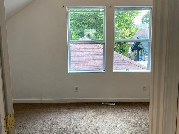 2nd image of 3222 N Washington Blvd