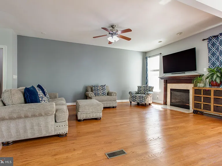 2191 Oak Forest Dr — Photo 32