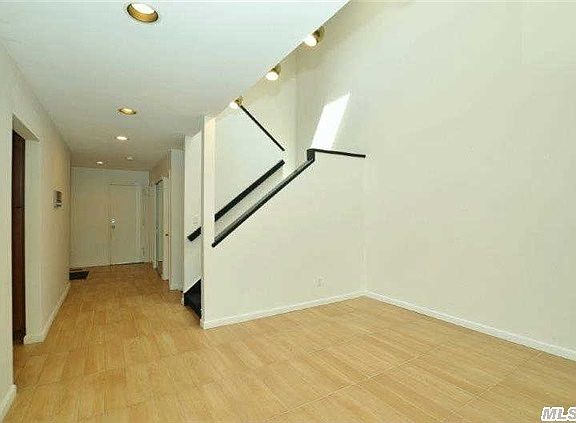 4th image of 3 Chestnut Ln