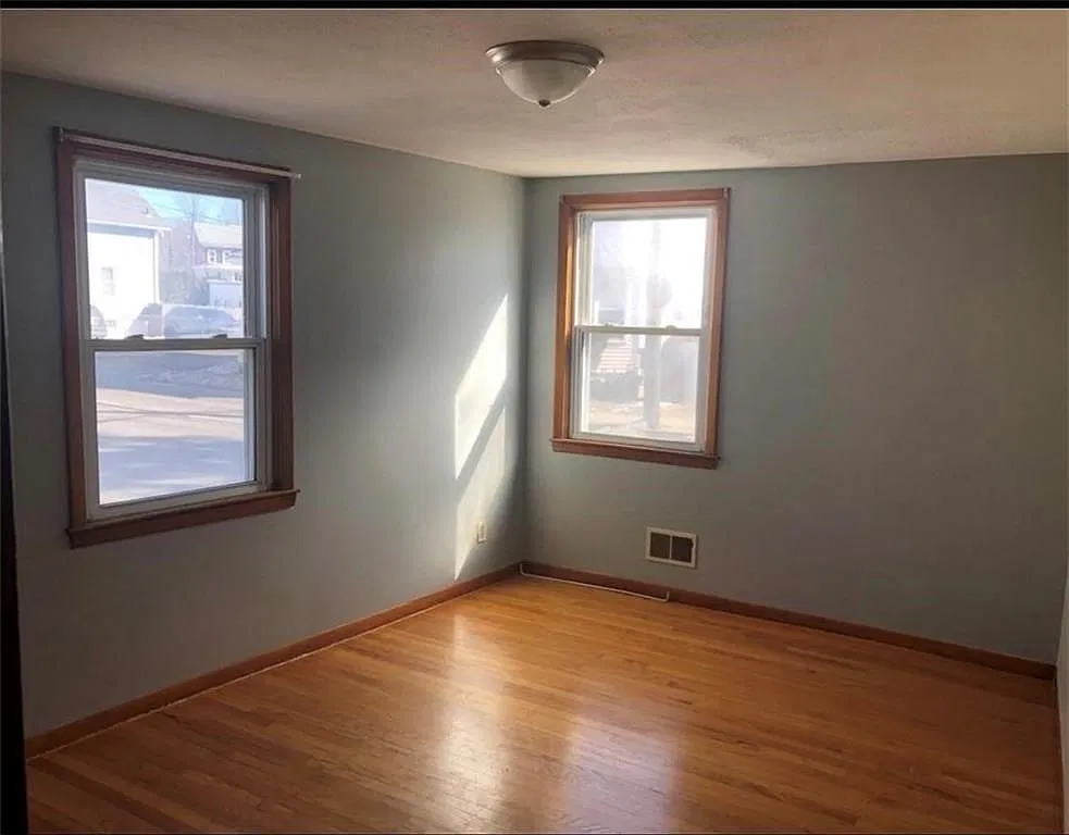 2 bed, 1.0 bath, 680 sqft, $1,500 — Photo 3