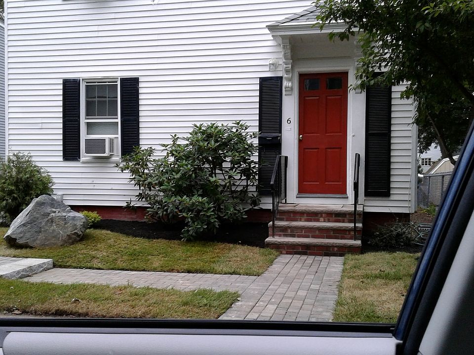 Front yard and entry