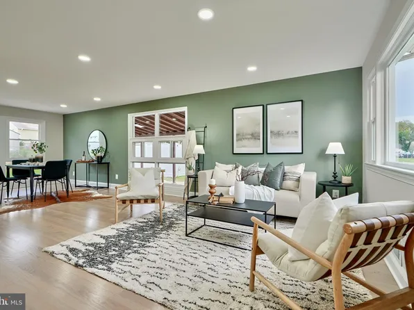 7410 Campfield Rd, Pikesville, MD 21208