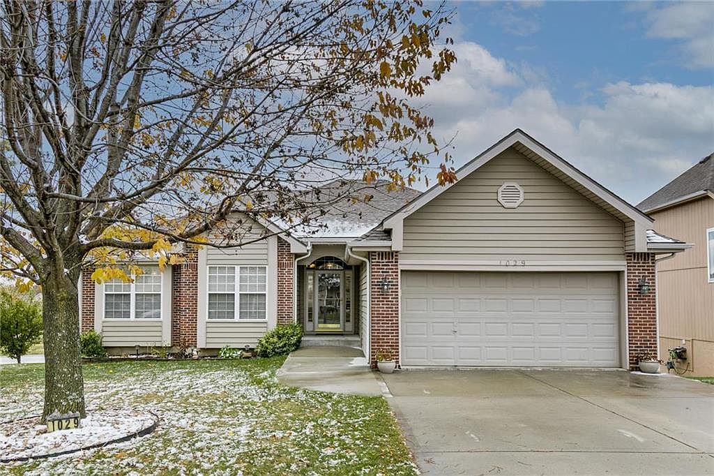1029 Wellington Way, Liberty, MO 64068 Zillow