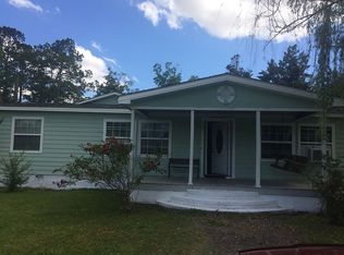 369 Tippins St, Baxley, GA 31513