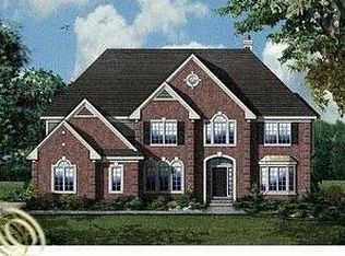 19065 Stonewater Blvd, Northville, MI 48168