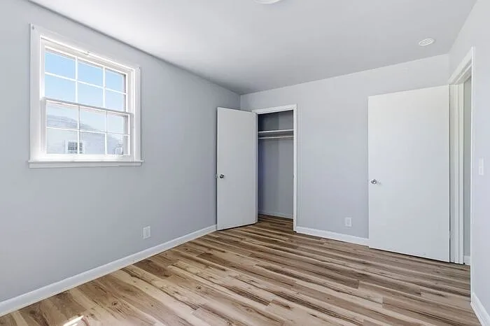 741 McPherson Dr — Photo 12