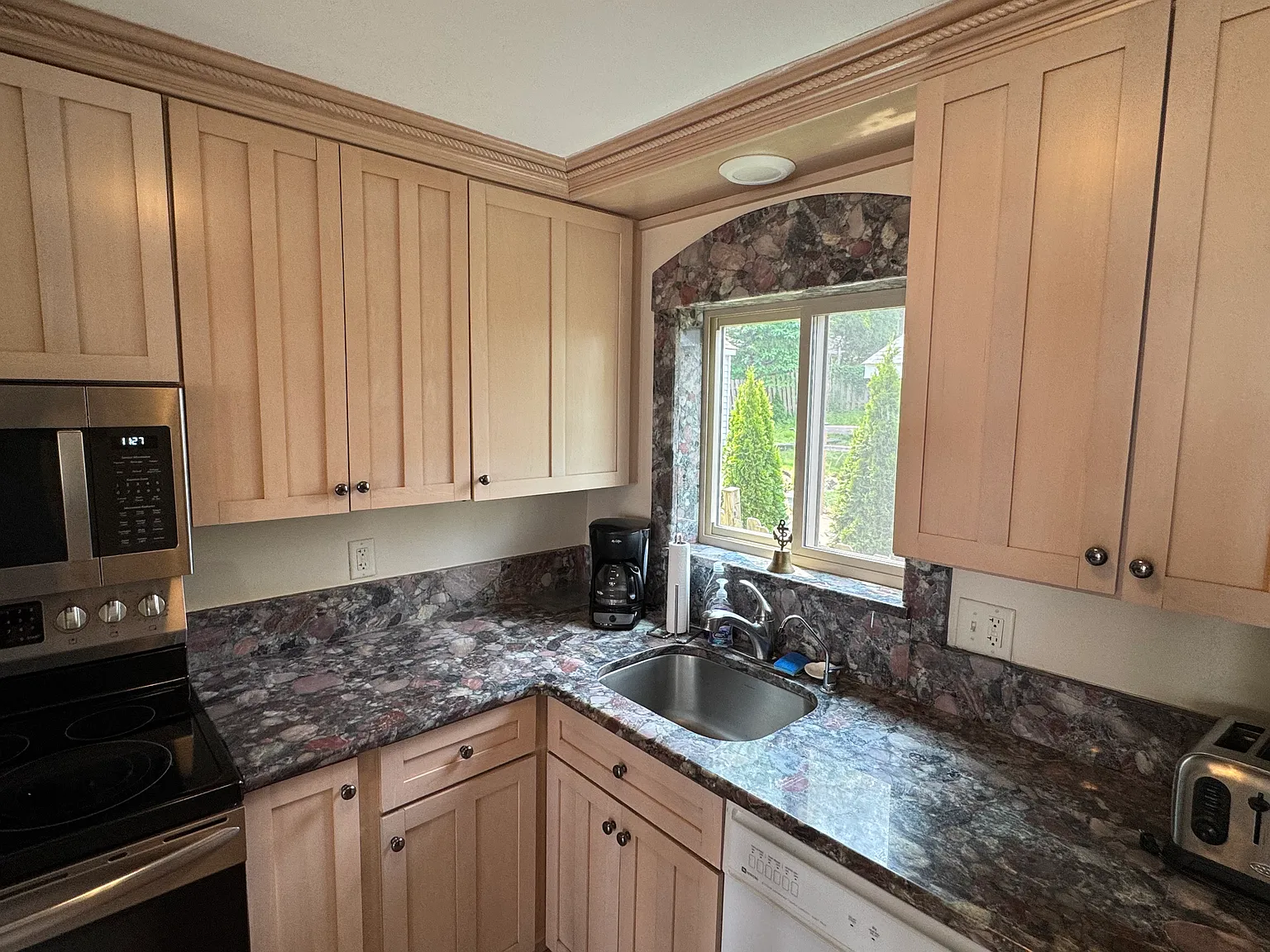 1 bed, 1.5 bath, 800 sqft, $2,695 — Photo 3