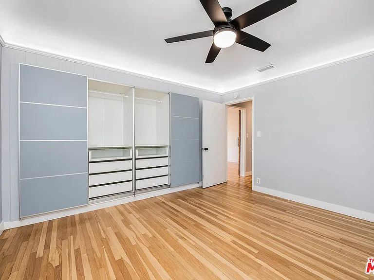 1400 W Clark Ave — Photo 17