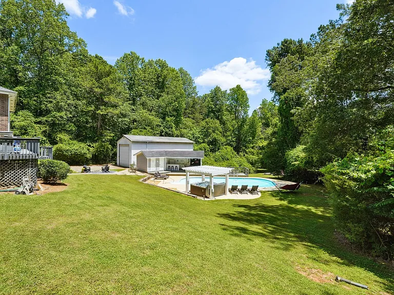 Pool ONLY OPEN May - September, HotTub open ALL YEAR. (Lounge chairs, pool bathroom, pool kitchen sink only usable/open in summer pool season)