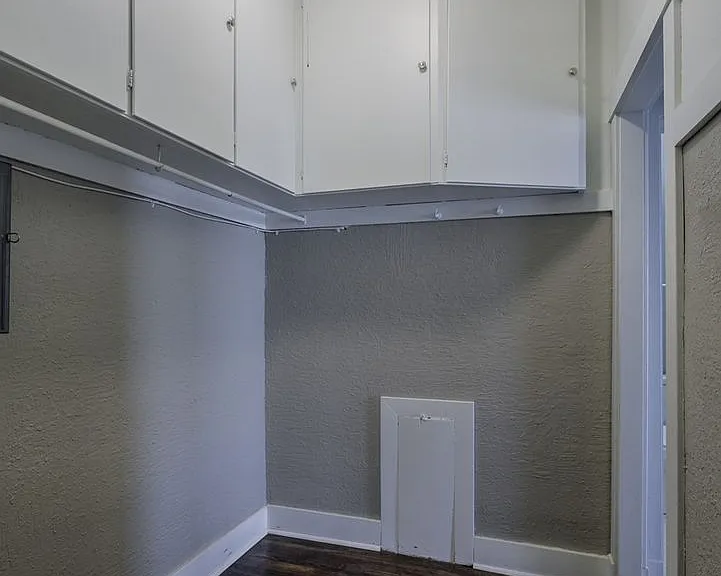 606 S 32nd Ave — Photo 13