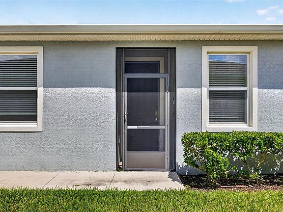 5th image of 7460 STONEBROOK CIRCLE
