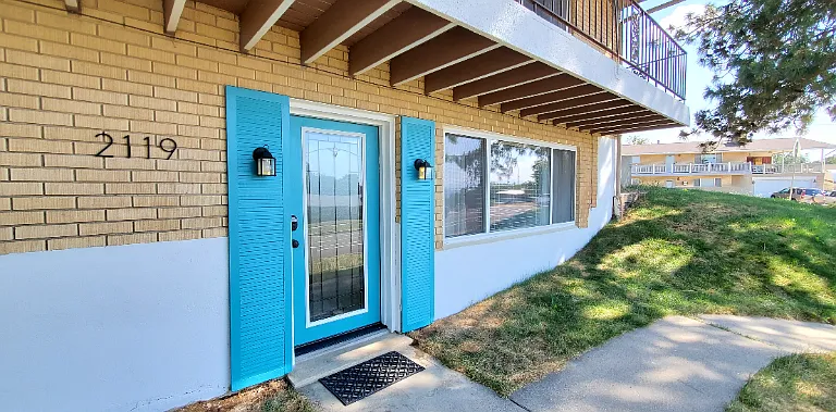 2119 S Davis Blvd E — Photo 1