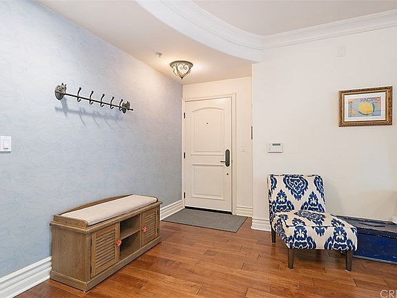 5th image of 10618 Woodbridge St Unit 106