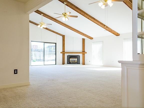 4th image of 1123 Campus Dr