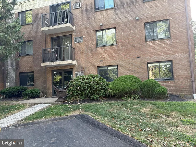 1575 W Street Rd #812 — Photo 2