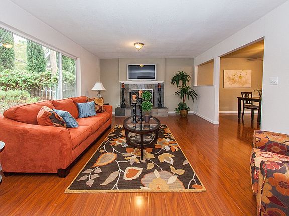 3rd image of 2915 Santa Buena Way