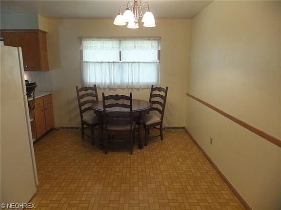 5th image of 288 Lowrie Blvd