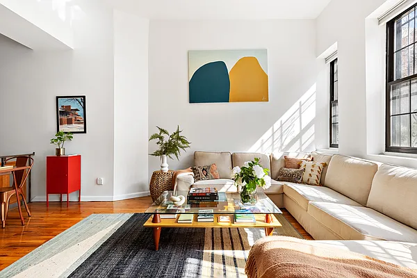 Sold by Compass | media 1