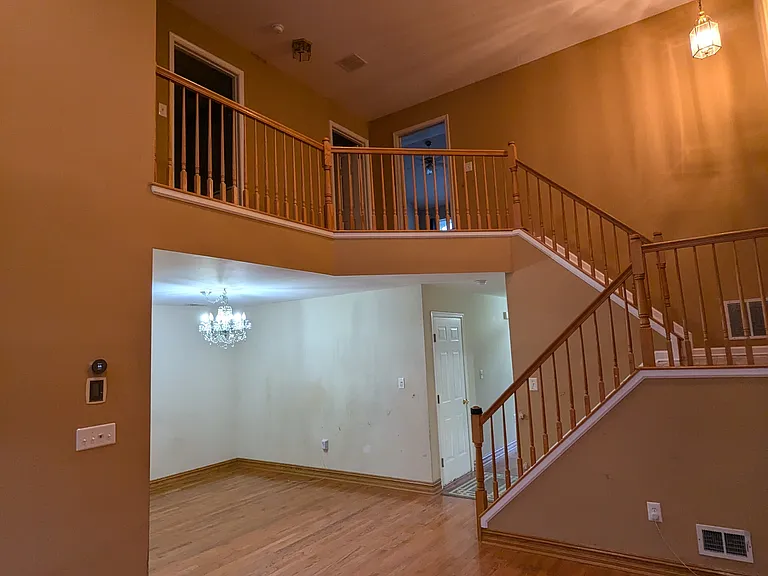 12 Ardmore Pl — Photo 7