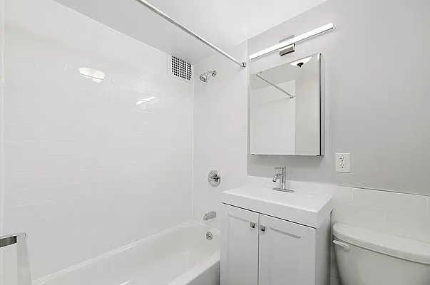 Rented by REAL New York | media 11