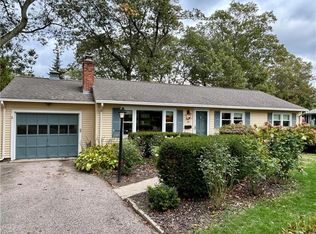 19 Terrace Dr, East Greenwich, RI 02818