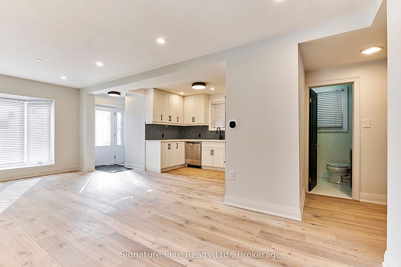 Toronto House for rent - 4 Bedrooms — photo 6