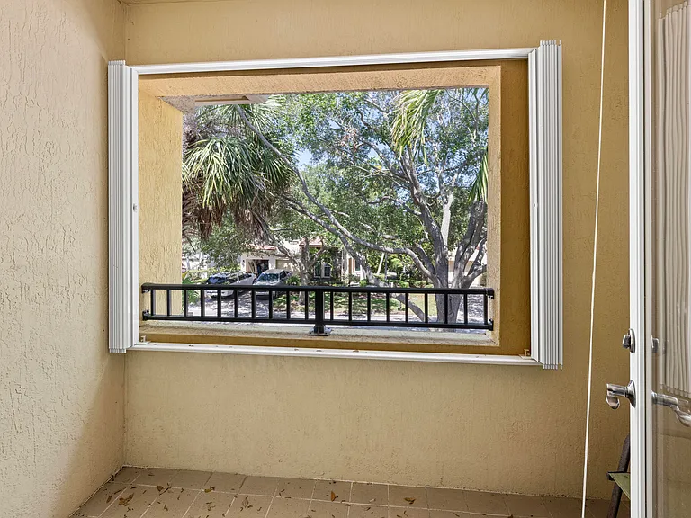 1043 Vintner Blvd — Photo 52