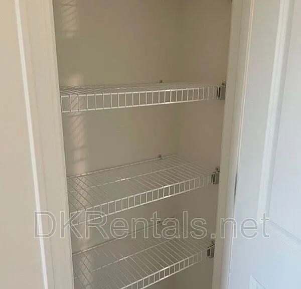223 Grand Central Way — Photo 4