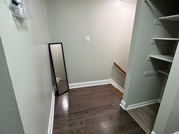 5th image of 4736 Walden Pond Dr