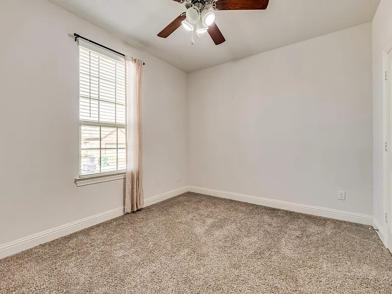 10813 Brownwood Pl — Photo 12