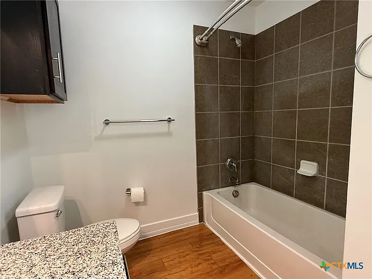 1401 S Flores St #305 — Photo 12