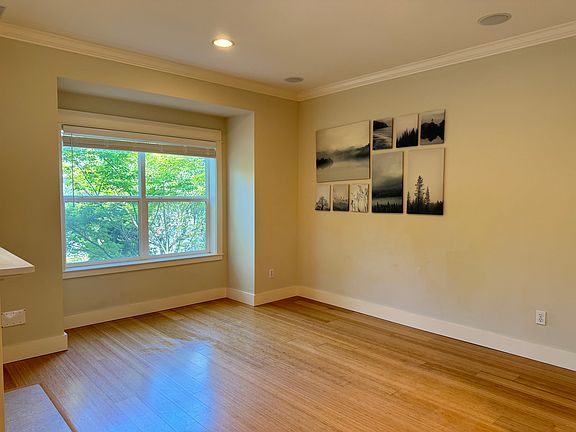 2nd floor living room