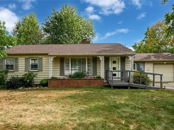 2405 21st St, Cuyahoga Falls, OH 44223