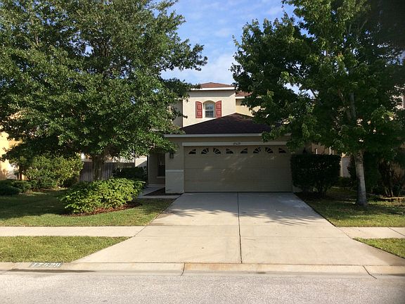4th image of 17529 Queensland St