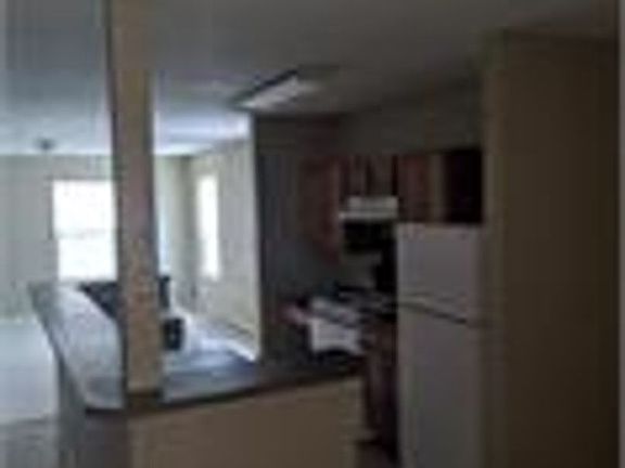 2nd image of 469 E McKinley St