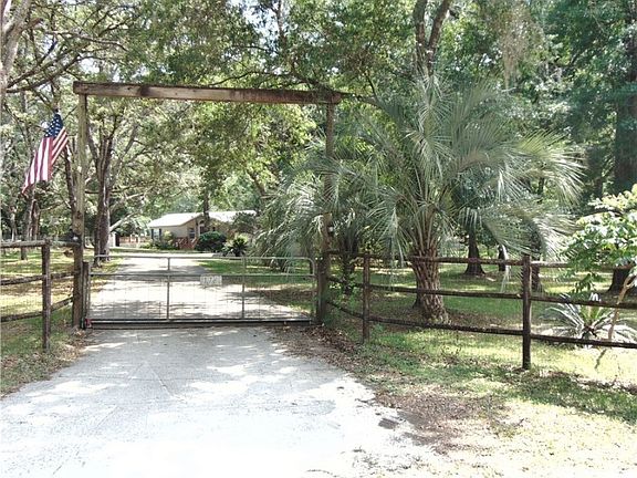 4th image of 176 E Angelfish Ct
