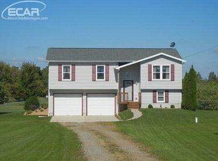 7755 E Welter Rd, Ovid, MI 48866