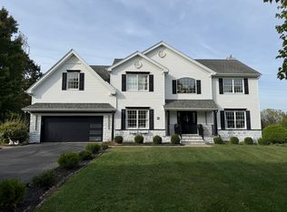 23 Harmony Ln, Hackettstown, NJ 07840