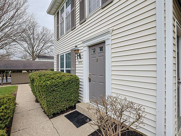 3rd image of 10876 Ponds Ln