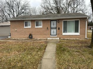 2758 Oxford Dr, Markham, IL 60428