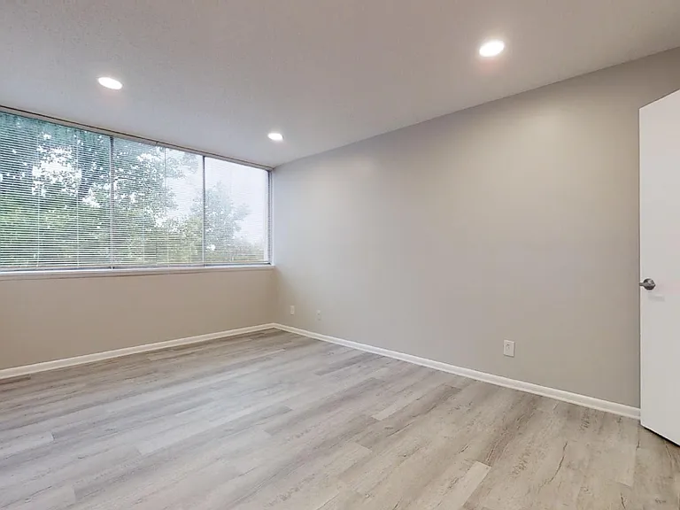 1822 Metzerott Rd #305 — Photo 20