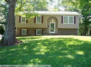 324 Oak Ridge Dr, Mount Airy, NC 27030