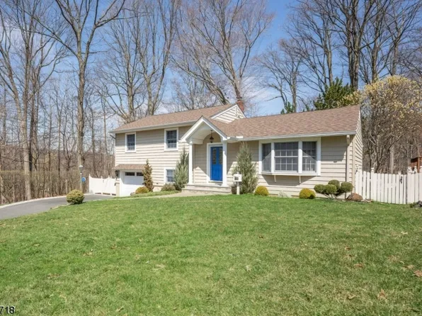 156 Harper Terrace, Cedar Grove Twp., NJ 07009