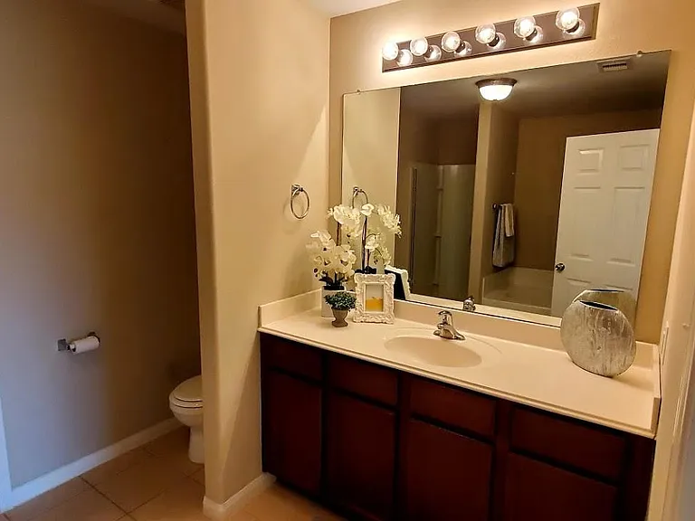 30911 E Lost Creek Blvd — Photo 2