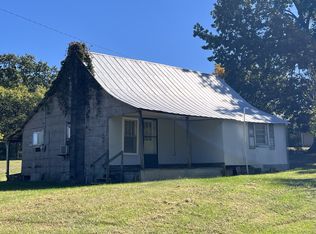 209 Wade Rd, Sparta, TN 38583