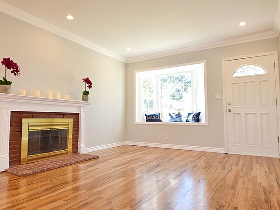 4th image of 18810 Cranbrook Ave