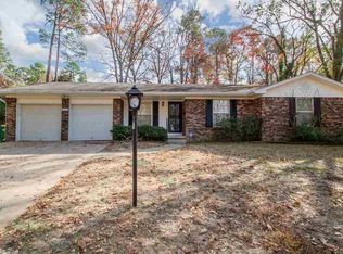 8519 Linda Ln, Little Rock, AR 72227