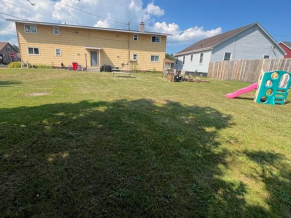 2nd image of 301 Nicholas Ave
