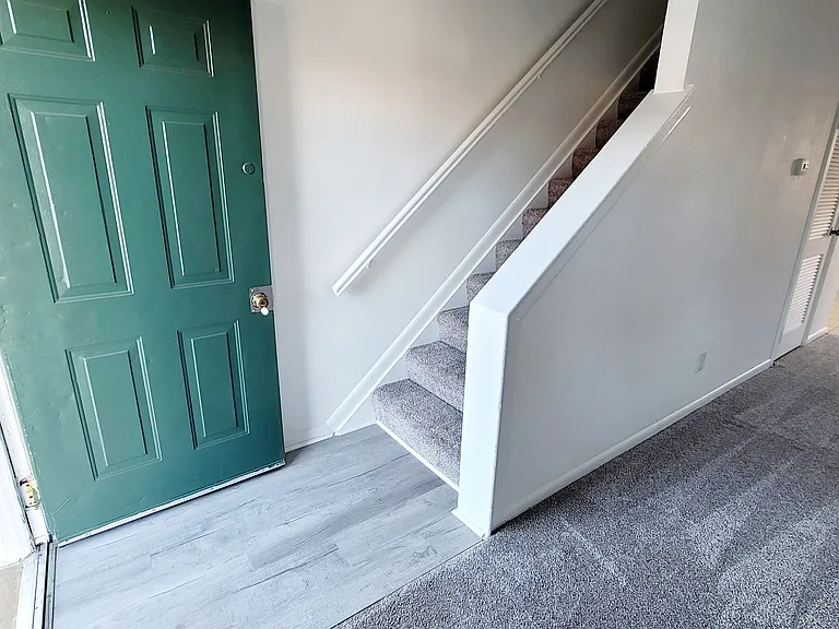 2606 Wayside Dr — Photo 2