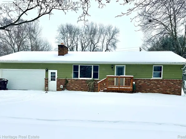 222 N Summit St, Webberville, MI 48892